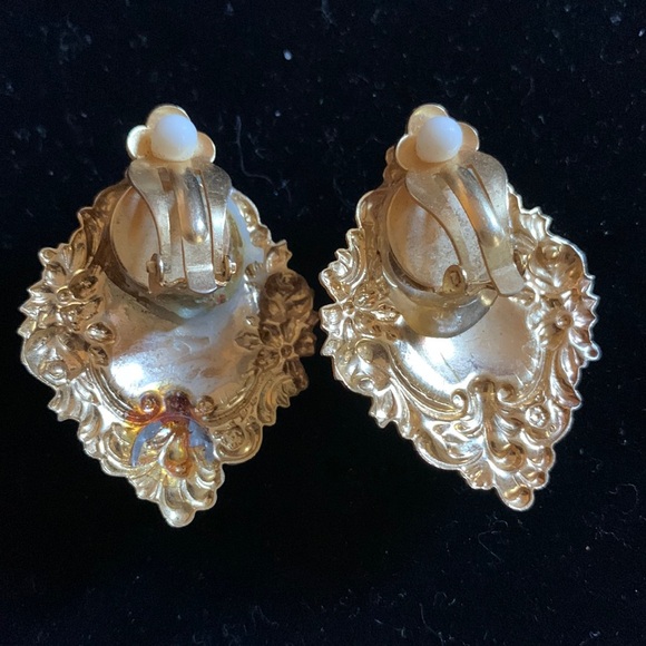 Vintage painted Venetian porcelain faces w crystals &ornate gold frame 1.5”clips - Picture 4 of 6